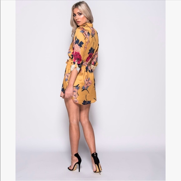 💗Gorgeous floral print belted shirt dress💗 - Picture 6 of 7